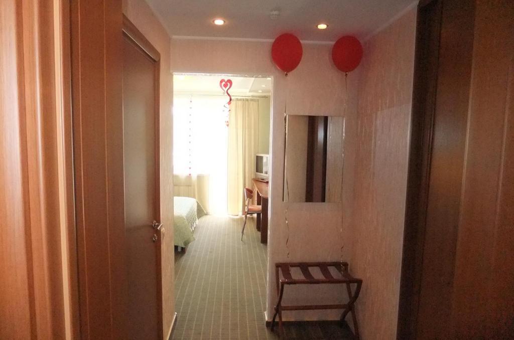 Suite Hotel Ekaterinburg Oda fotoğraf
